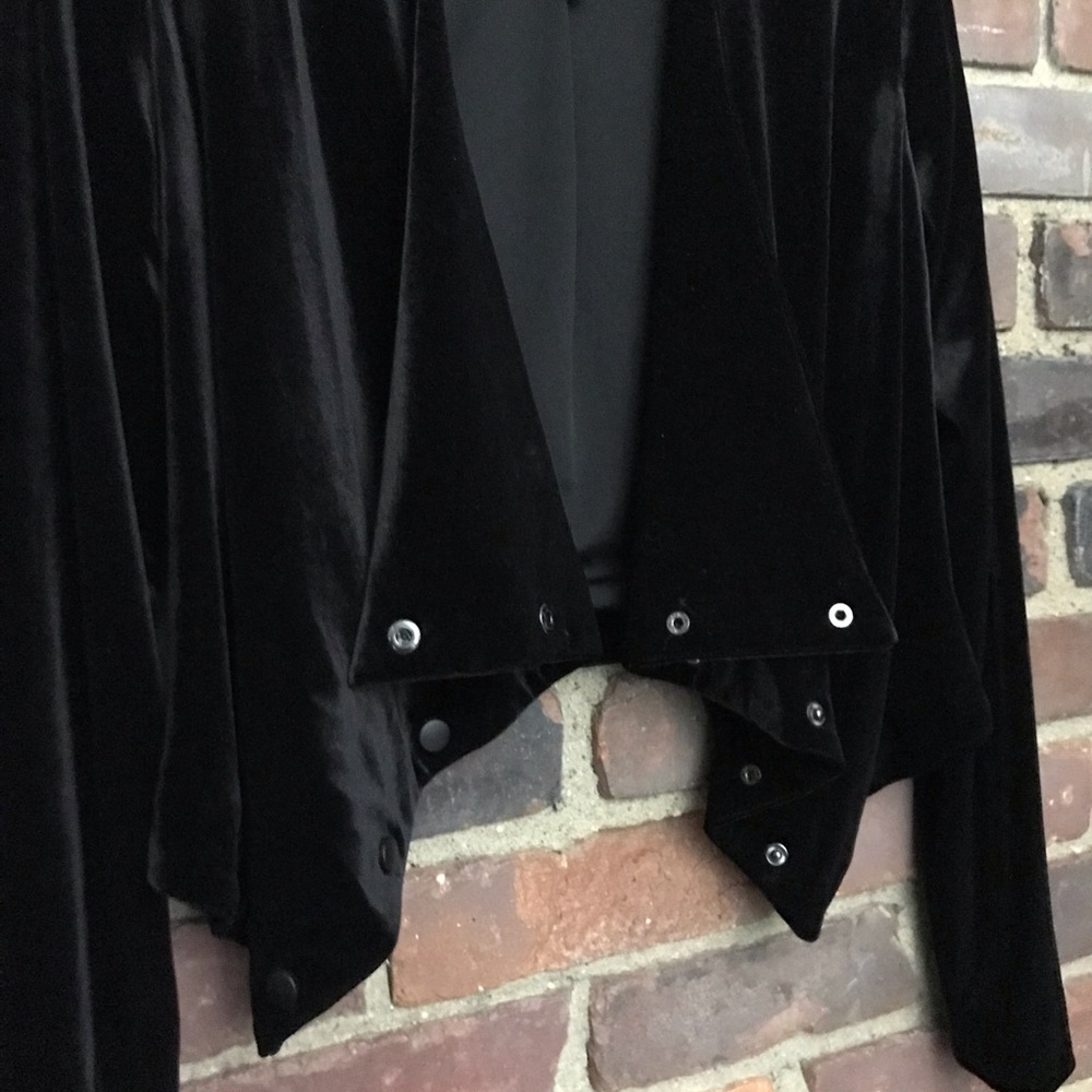 Bcbg Maximara Velour Crop Snap Button Front Jacke… - image 7